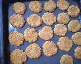 Foto del paso 5 de la receta: Galletas de zanahoria, coco, banana, avena y maní😋