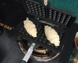 Foto langkah ke 4 dari resep Croffle (Croissant Waffle).