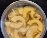 Une image de l'étape 2 de Roses feuilletées aux pommes.