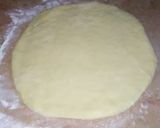 A picture of step 1 of Chocolate filled donut buns.