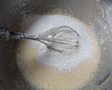 Foto del paso 2 de la receta Cake de avellanas con papaya y melón deshidratado