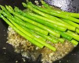 Foto langkah ke 3 dari resep Tumis Asparagus.