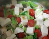 A picture of step 3 of Mixed Veggies & Tofu Soup.