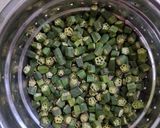 A picture of step 1 of Bhindi kadhi.