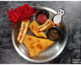 A picture of step 8 of Potato Bread Pakora Sandwich.