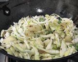 A picture of step 3 of Cabbage aloo matar ki sabzi.
