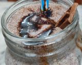 A picture of step 1 of Oreo thick smoothie.