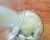 Foto del paso 4 de la receta: Mug cake de limón con blueberries