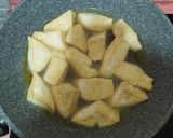 Foto langkah ke 1 dari resep Kare Ayam Tahu Wortel.