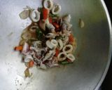 Foto langkah ke 3 dari resep Cah brokoli cumi.