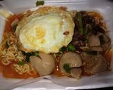 Foto langkah ke 9 dari resep Tumis mi pedes manis special.