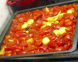 Fűszeres paradicsomszósz télire recept fázis 2 fotója