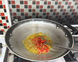 Foto langkah ke 2 dari resep Semur Ayam Pedas.