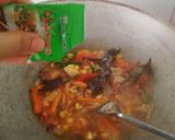 Foto langkah ke 3 dari resep Tumis Kangkung Saus Tiram.