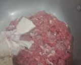 A picture of step 1 of Qeema sev.