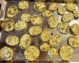 A picture of step 3 of Crispy garlic potato slices.