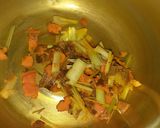 Foto langkah ke 3 dari resep Jamu Tradisional : Kunyit mix Jahe dan Sereh.