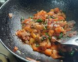 A picture of step 7 of Khandeshi special jalgaon green brinjal roasted bharta.
