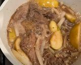 Hình bước làm 4 của món Thịt nạc vai hầm táo (Stewed Meat with Apples)