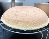 Hình bước làm 9 của món Bánh bông lan bằng nồi cơm điện 🍰