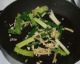 Foto langkah ke 4 dari resep Chinese pan fried fish with soy sauce - ikan dengan kecap asin.