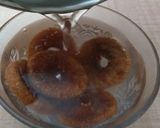 A picture of step 1 of Dry Fig Smoothie.