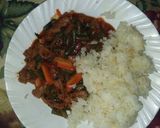 A picture of step 7 of Sosy, rice and salad.