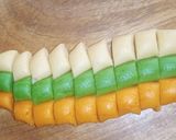 ત્રિરંગી કુકીઝ (Trirangi Cookies Recipe In Gujarati) રેસીપી સ્ટેપ11ફોટો