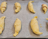 Foto del paso 3 de la receta: Croissant de jamón York y queso mozzarella