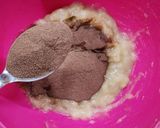 Foto del paso 1 de la receta: 🍌 Mug saludable de banana con cacao y avena - sin azúcar, sin harina - al microondas 🍌