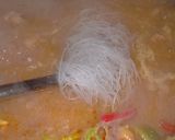 A picture of step 5 of Chicken Red Curry with Glass Noodles.