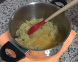 Foto del paso 5 de la receta: Buñuelos rellenos de crema pastelera