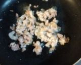 Foto del paso 1 de la receta: Arroz con panceta y repollitos de bruselas
