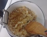 Foto del paso 3 de la receta: Torta invertida de manzanas económica y fácil