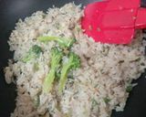 A picture of step 3 of Chinese fried rice and manchow soup.