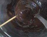 A picture of step 5 of Chocolate pops.