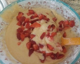 Foto del paso 3 de la receta: Bizcocho de fresas con cobertura de nata