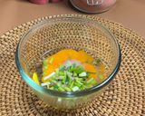 Foto langkah ke 1 dari resep Tortilla Egg Sandwich.