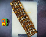 A picture of step 13 of Leopard print Bread.