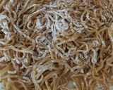A picture of step 3 of My Crispy Noodles fakeway.