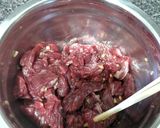 A picture of step 3 of The Most Popular Green Pepper Beef in China.