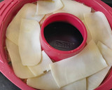 Foto del paso 4 de la receta: Tortilla de calabacín, al horno, rellena de salmón y queso