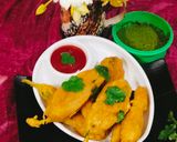 A picture of step 4 of Mirapakaya Bajji (Mirchi pakoda /chilli bajji).