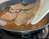 Foto del paso 6 de la receta: Filetes de ternera en salsa