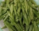 Foto langkah ke 1 dari resep Oseng tempe cabe hijau.