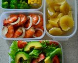 Hình bước làm 5 của món Tôm nướng muối tiêu + salad bơ