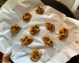 Foto del paso 2 de la receta: Mini galletitas de pasta de maní y harina de garbanzos