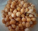 صورة لخطوة 1 من وصفة العيش 🍲بركوكس🥘 بزيت الزيتون🫒