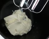Foto do passo 1 de Mousse de maracujá com suco em pó na batedeira