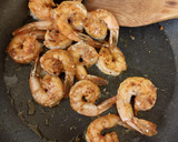 Foto del paso 3 de la receta: Camarones salteados
